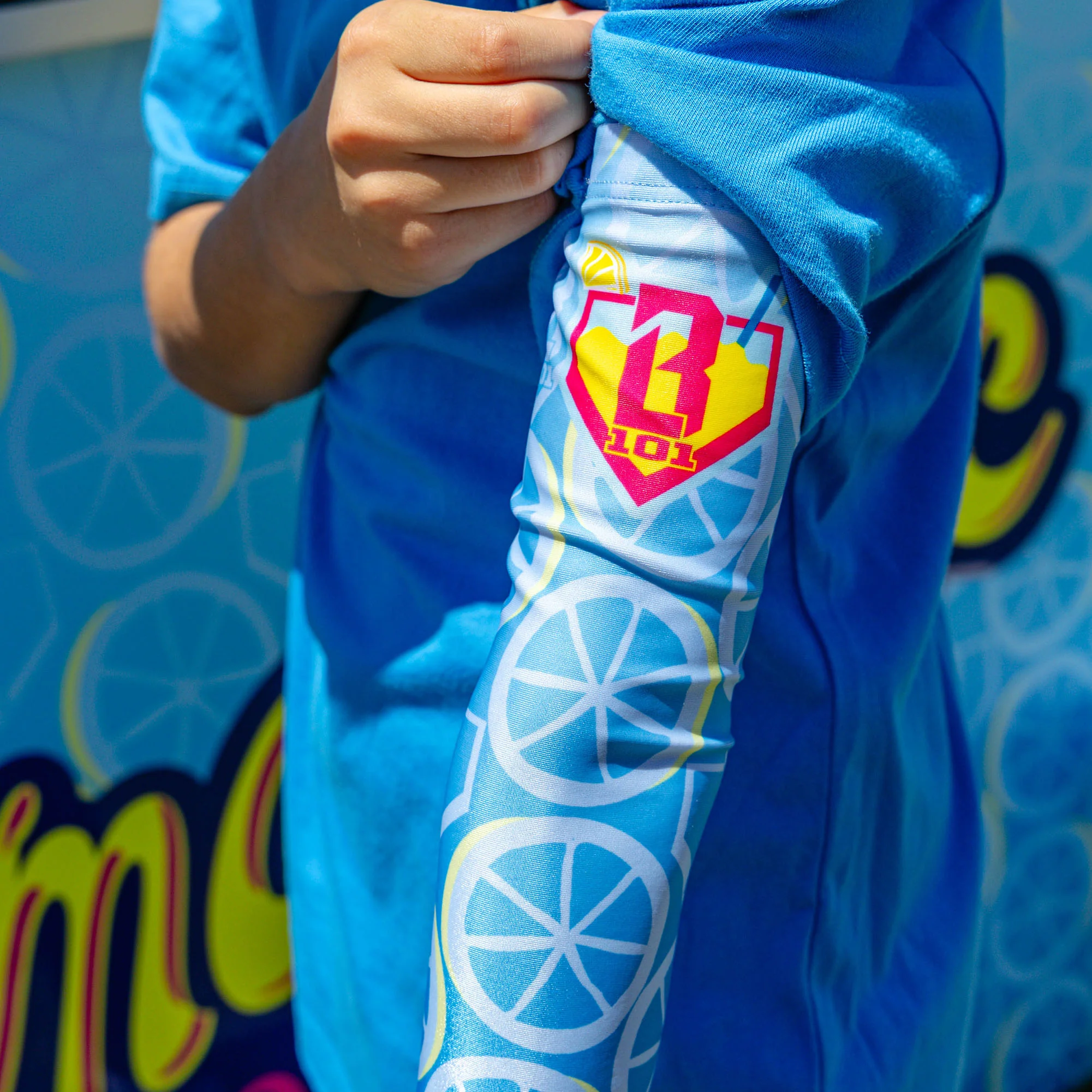 Lemonade Splash Arm Sleeve - Image 4
