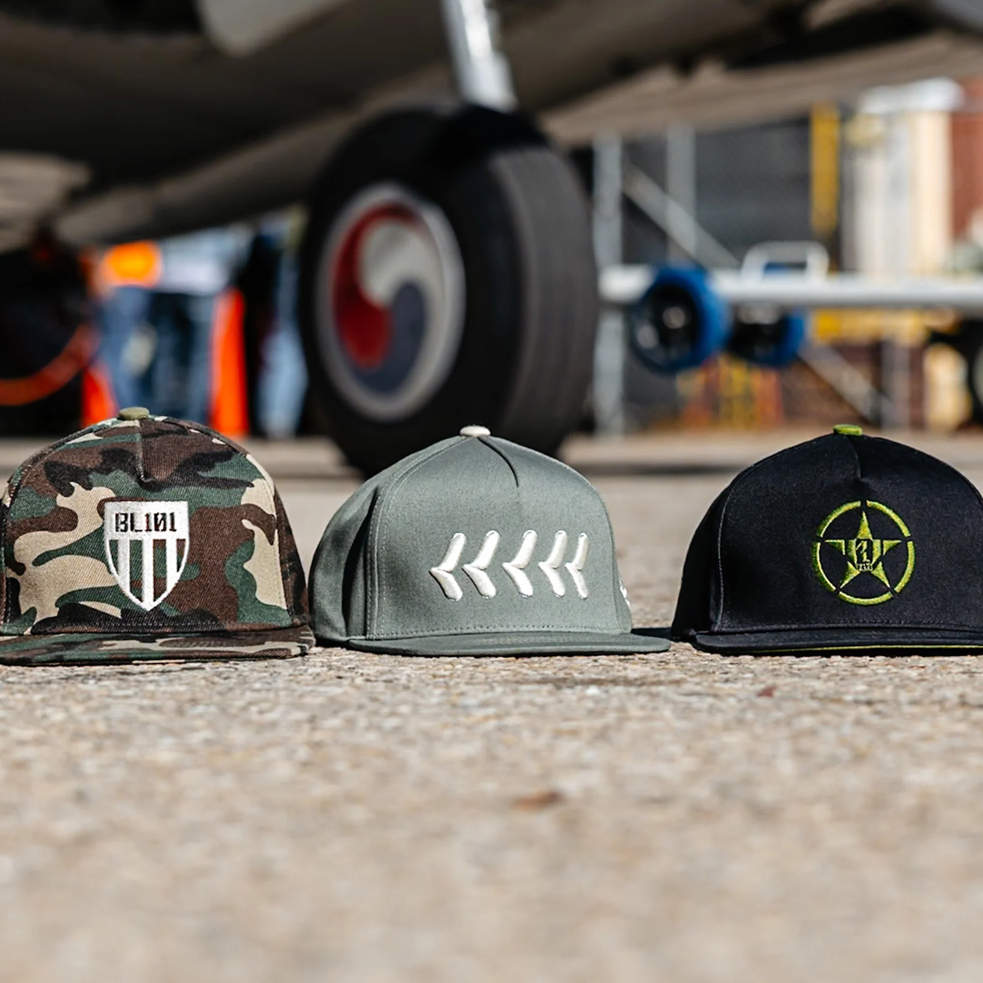 Seams Off Field Snapback - Green/Bone - Image 5