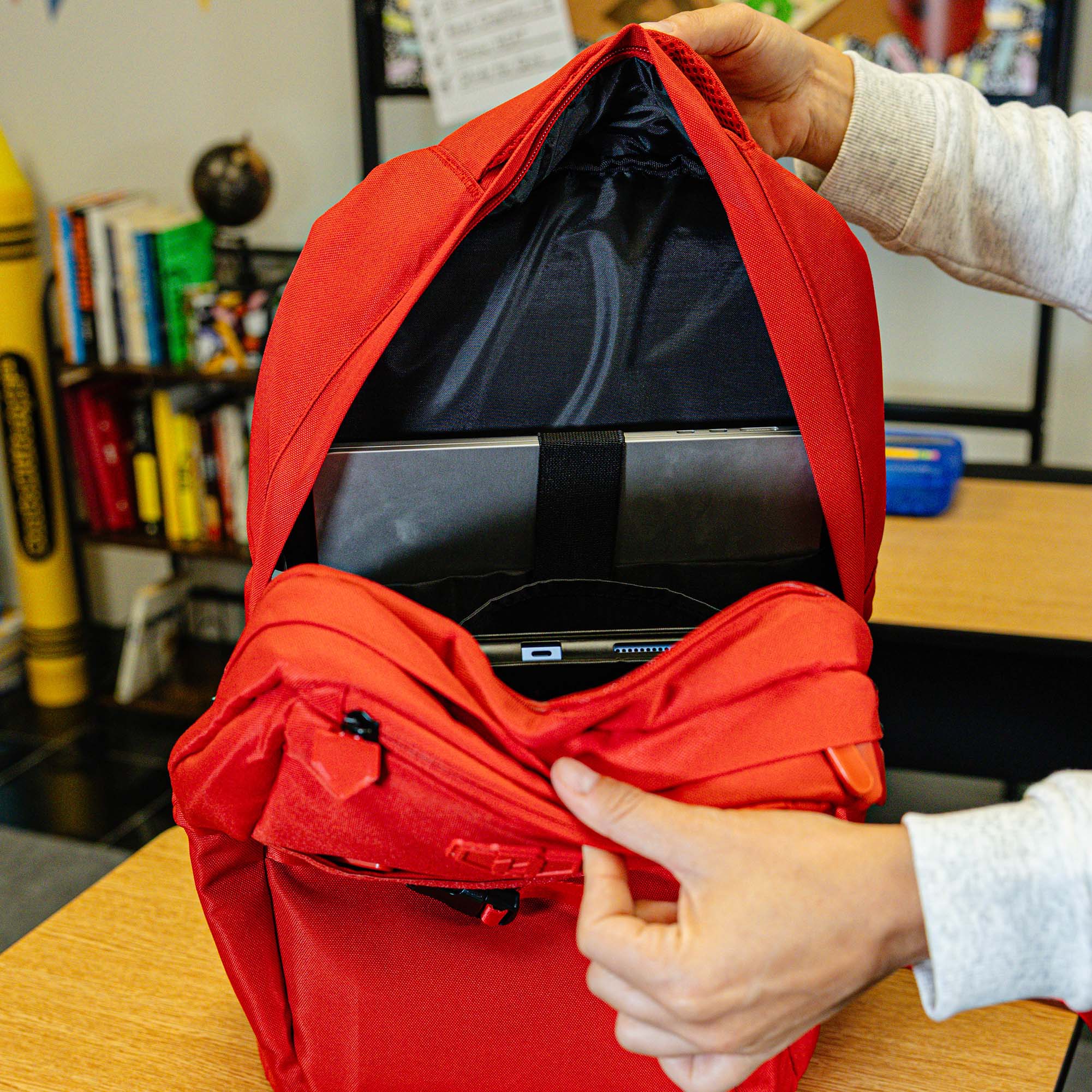 SZN 2 Backpack - Red - Image 10